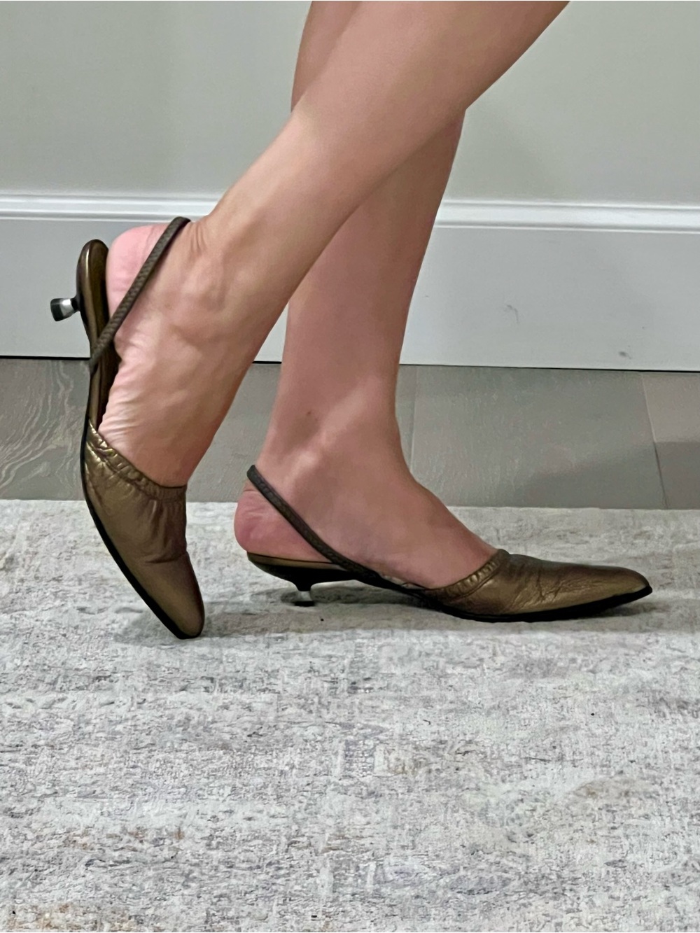 Vintage 2000’s Kenzo Metallic Bronze Pointed Slingback Kitten Heels. Size 7.5